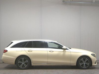 Gebraucht Mercedes E200 Avantgarde 160 PS (117 kW) 2019 Weiss Kombi