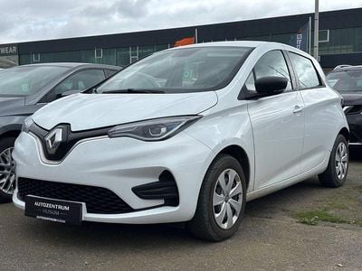 Begagnad Renault Zoe Life 50 kW (69 HK) 2022 Vit Halvkombi