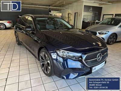 Usata Mercedes E300 Advanced 313 CV (230 kW) 2025 Blu Station wagon
