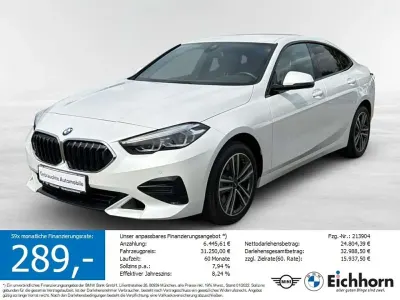 Gebraucht BMW 220 Sport Line 192 PS (141 kW) 2023 Mineralweiss metallic Limousine
