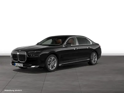 Gebraucht BMW 740 Comfort Edition 299 PS (219 kW) 2024 Limousine