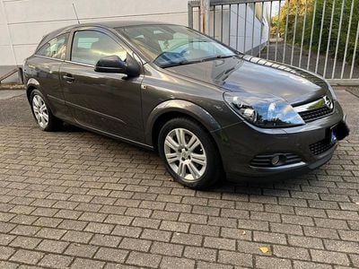 Opel Astra GTC
