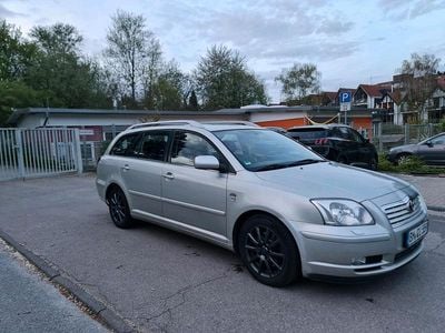 Gebraucht Toyota Avensis 116 PS (85 kW) 2004 Grau Kombi