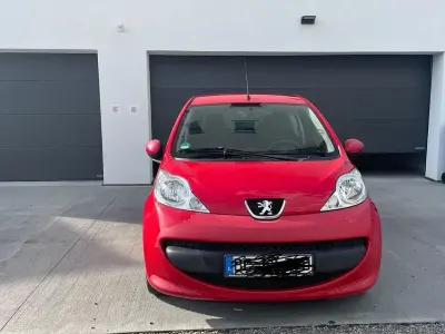 Gebraucht Peugeot 107 68 PS (50 kW) 2009 Rot Kleinwagen