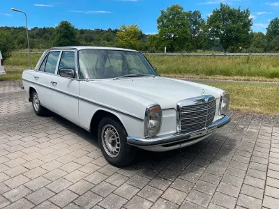 Gebraucht Mercedes 200/8 95 PS (69 kW) 1973 Weiß Limousine
