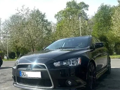 Gebraucht Mitsubishi Lancer 117 PS (86 kW) 2014 Schwarz Limousine