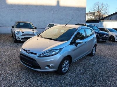 Gebraucht Ford Fiesta Trend 71 PS (52 kW) 2012 Grau (metallic) Kleinwagen