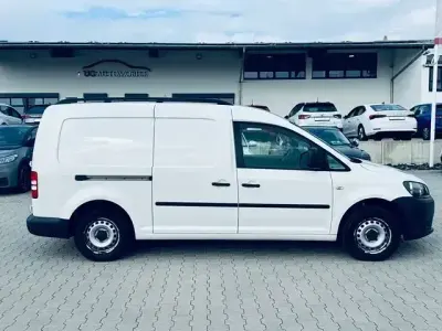 Gebraucht VW Caddy 102 PS (75 kW) 2012 Candyweiss Van / Kleinbus