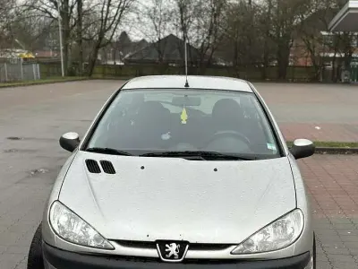Gebraucht Peugeot 206 109 PS (80 kW) 2005 Limousine