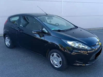 Second-hand Ford Fiesta 82 CP (60 kW) 2011 Negru Hatchback