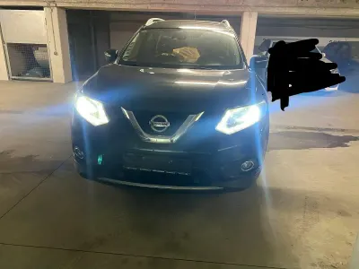Gebraucht Nissan X-Trail 360º 131 PS (96 kW) 2015 Schwarz SUV