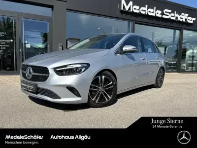 Gebraucht Mercedes B200 Progressive 163 PS (119 kW) 2025 Lack hightechsilber (metallic) Van / Kleinbus