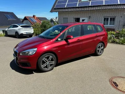 Gebraucht BMW 218 Gran Tourer Sport Line 150 PS (110 kW) 2015 Rot Van / Kleinbus
