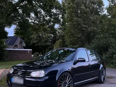 Gebraucht VW Golf IV R 220 PS (161 kW) 2001 Schwarz Kleinwagen