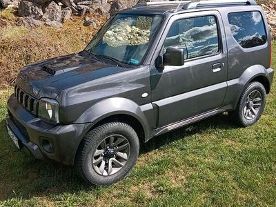 Usado Suzuki Jimny Comfort 84 HP (61 kW) 2016 Cinzento SUV
