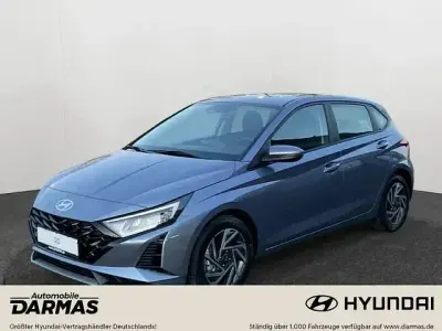 Gebraucht Hyundai i20 Trend 101 PS (74 kW) 2024 Blau Limousine