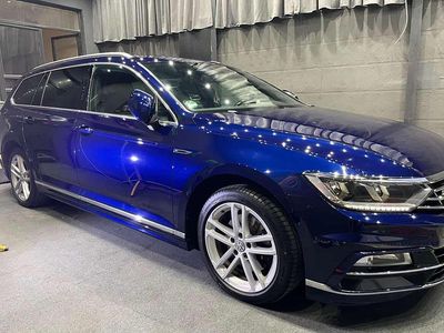 Second-hand VW Passat R-line 150 CP (110 kW) 2019 Albastru Break