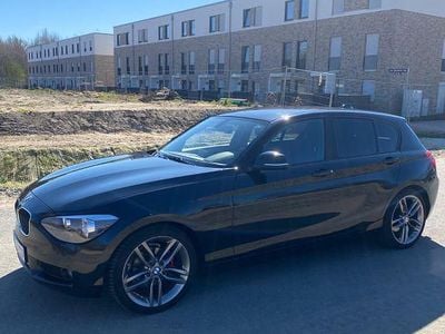 Gebraucht BMW 116 190 PS (139 kW) 2012 Schwarz Kleinwagen
