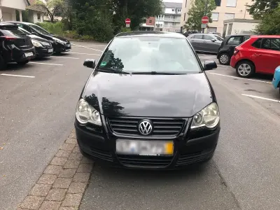 Gebraucht VW Polo 69 PS (50 kW) 2009 Schwarz Kleinwagen