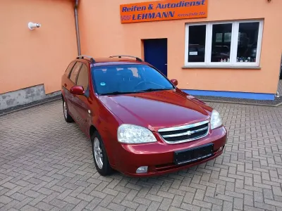 Gebraucht Chevrolet Nubira 109 PS (80 kW) 2006 Rot Kombi