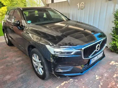 Gebraucht Volvo XC60 Momentum 190 PS (139 kW) 2018 Schwarz SUV