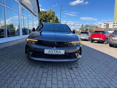 Gebraucht Opel Astra 131 PS (96 kW) 2024 Mondstein grau Kombi