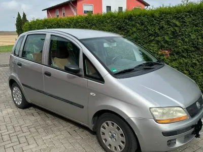 Occasion Fiat Idea 81 ch (59 kW) 2004 Argent Monospace