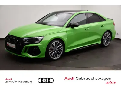 Używany Audi RS3 Sport 400 KM (294 kW) 2024 Zielony Sedan/Limuzyna
