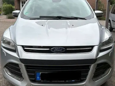 Gebraucht Ford Kuga Titanium 179 PS (131 kW) 2015 Silber SUV