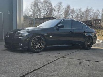 Gebraucht BMW 325 218 PS (160 kW) 2009 Schwarz Limousine