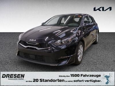 Gebraucht Kia Ceed Vision 140 PS (102 kW) 2025 1k) zilinaschwarz met. (schwarz Kleinwagen