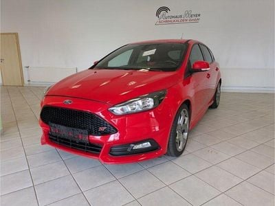 Usado Ford Focus ST 250 HP (183 kW) 2016 Vermelho Sedan