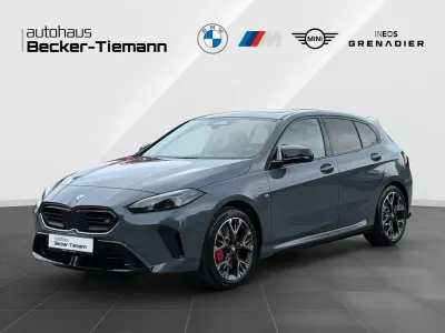 Neu BMW M135 Exclusive 300 PS (220 kW) 2026 Grau Kleinwagen