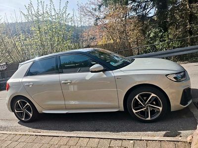Gebraucht Audi A1 Sportback S-Line 95 PS (69 kW) 2024 Silber Kleinwagen