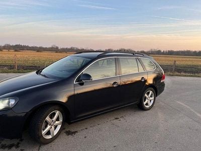 Schwarz Gebraucht 2011 VW Golf VI Comfortline Kleinwagen | 4.650 € (Fairer Preis)