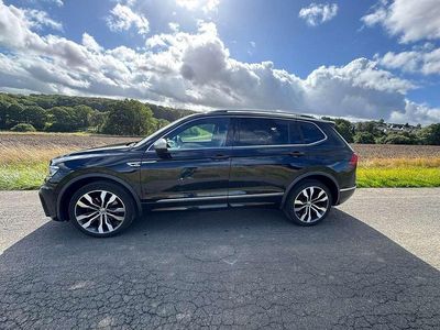 Gebraucht VW Tiguan Allspace R-line 200 PS (147 kW) 2021 Schwarz SUV