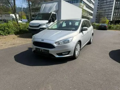 Gebraucht Ford Focus Trend 105 PS (77 kW) 2016 Polarsilber metallic Kombi