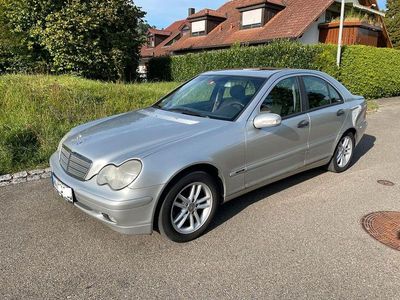 Mercedes C200