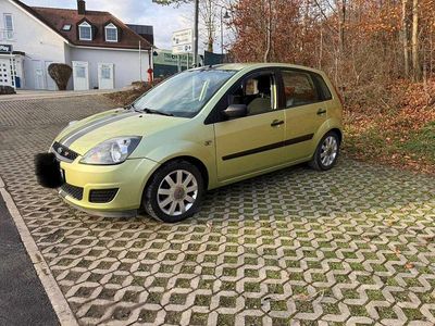 Gebraucht Ford Fiesta Style 69 PS (50 kW) 2007 Gelb Kleinwagen