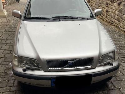 Second-hand Volvo V40 95 CP (69 kW) 1999 Argintiu Break