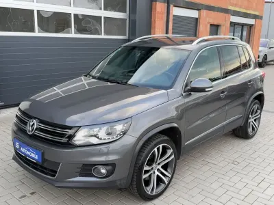Gebraucht VW Tiguan LOUNGE 177 PS (130 kW) 2015 Grau SUV