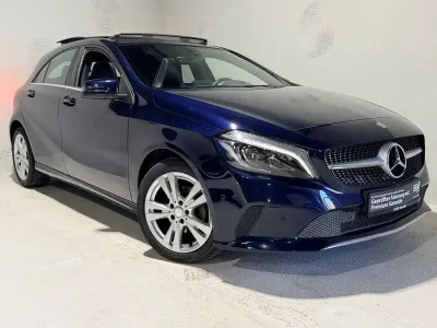 Gebraucht Mercedes A180 109 PS (80 kW) 2016 Blau Kleinwagen