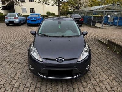 Gebraucht Ford Fiesta Trend 97 PS (71 kW) 2010 Grau Kleinwagen