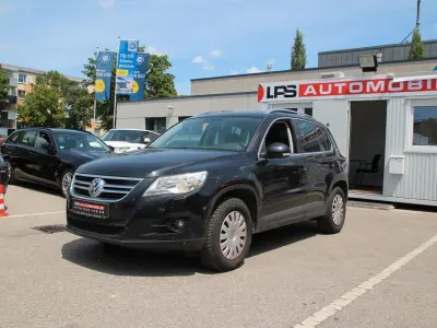 Gebraucht VW Tiguan Team 150 PS (110 kW) 2010 Schwarz SUV