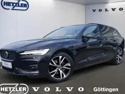 Second-hand Volvo V60 Plus 197 CP (144 kW) 2022 Negru Break