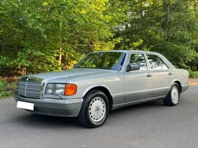 Gebraucht Mercedes 300 SE 179 PS (131 kW) 1987 Silber Limousine
