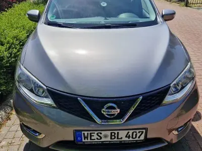 Gebraucht Nissan Pulsar N-Connecta 116 PS (85 kW) 2016 Grau Kleinwagen