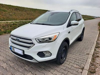 Gebraucht Ford Kuga Cool & Connect 150 PS (110 kW) 2017 Weiß SUV