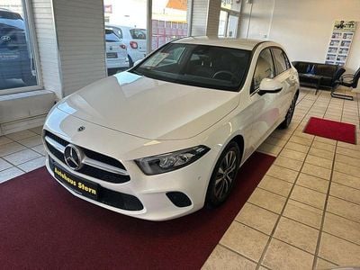 Gebraucht Mercedes A180 116 PS (85 kW) 2022 Weiß Limousine