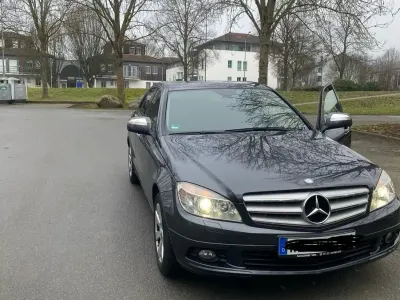 Gebraucht Mercedes C200 184 PS (135 kW) 2008 Grau Limousine